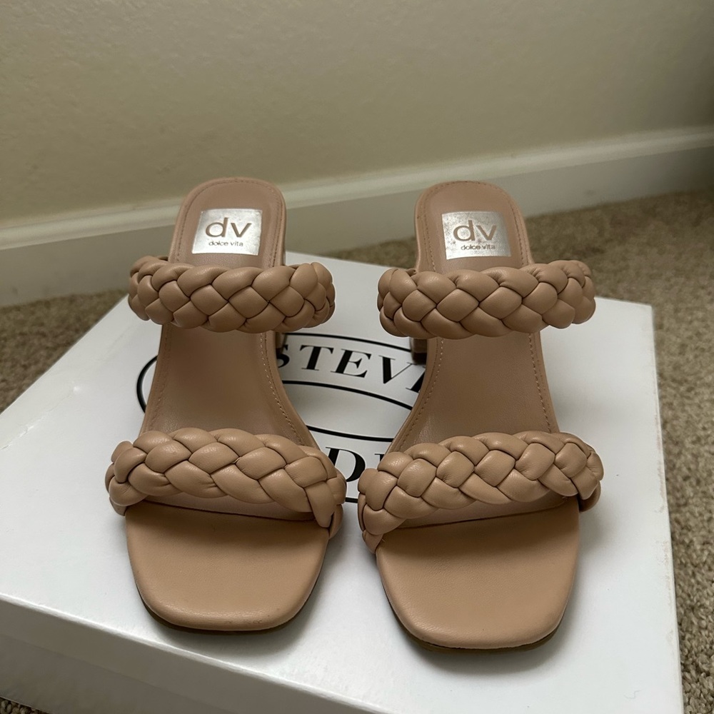 DV Dolce Vita Sandals, Size 7
